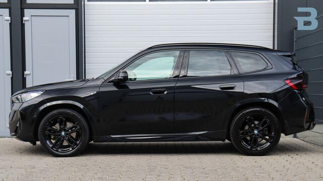BMW X1 xDrive23i M-Sport | Harman/Kardon | Panoramadak | Head-up | Trekhaak | Memory