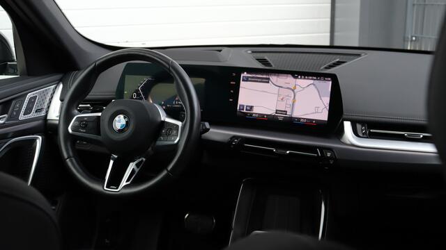 BMW X1 xDrive23i M-Sport | Harman/Kardon | Panoramadak | Head-up | Trekhaak | Memory