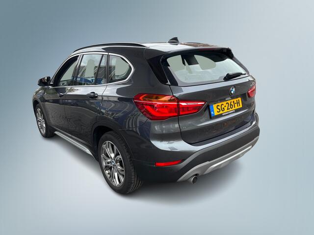 BMW X1 sDrive18i High Executive / Navi / Leder / Camera / LED