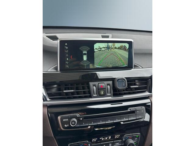 BMW X1 sDrive18i High Executive / Navi / Leder / Camera / LED