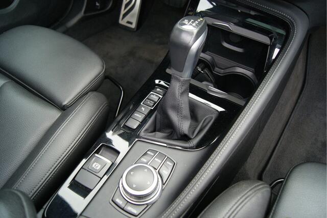 BMW X1 xDrive25e 220PK M-Sport Panoramadak/Leer/NaviXL/HUD/Camera Aut