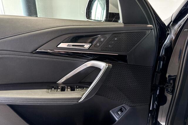 BMW X1 sDrive18i | Stoelverwarming | Achteruitrijcamera | Trekhaak |