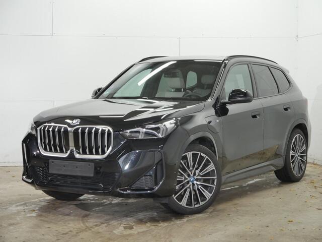 BMW X1 xDrive30e | M-Sport | Trekhaak | 20" | Panorama | Actief zetel | Head up | Harman/kardon