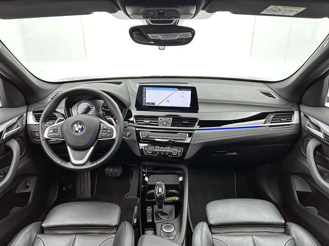 BMW X1 sDrive20i Business Edition Plus / Panoramadak / Elec. BMW sportstoelen / Sfeerverlichting