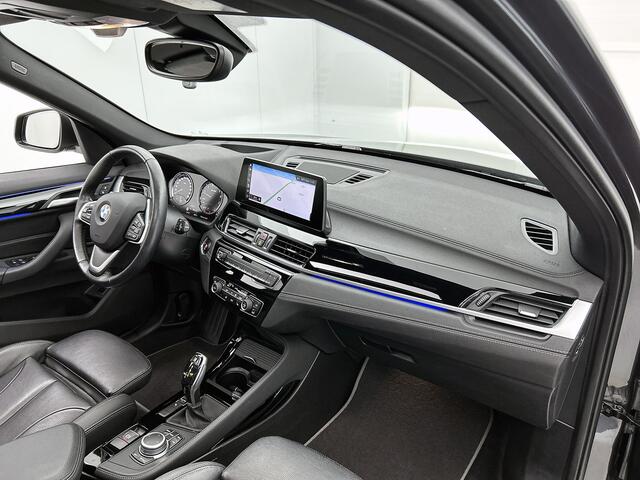 BMW X1 sDrive20i Business Edition Plus / Panoramadak / Elec. BMW sportstoelen / Sfeerverlichting