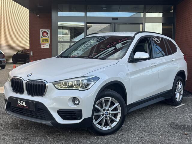 BMW X1 sDrive20i Executive // LEDEREN BEKLEDING // MEMORY SEAT // ELEK. ACHTERKLEP // NAVI // CAMERA // CRUISE //