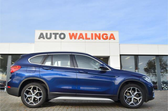 BMW X1 sDrive18i High Executive Achteruitrij camera Head up Display Elek.Verst. Stoelen. Leer Stoelverw. Trekgewicht 1700kg