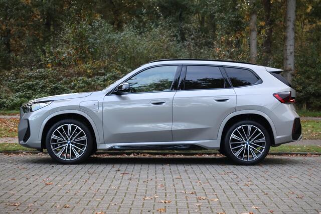 BMW X1 xDrive30e M-Sport | HUD | Pano | Harman Kardon | Adap cruise | Elektr. Trekhaak | DAB | Shadowline | Etc.