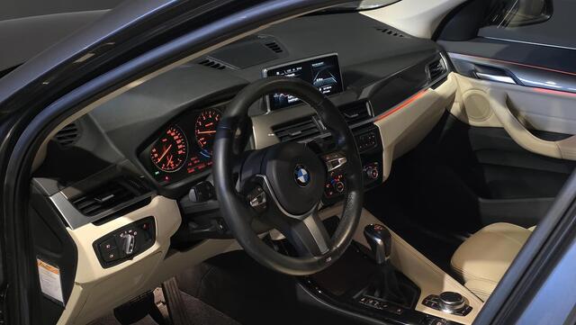 BMW X1 xDrive20i Executive | Panorama | Hud | Sfeer | Camera