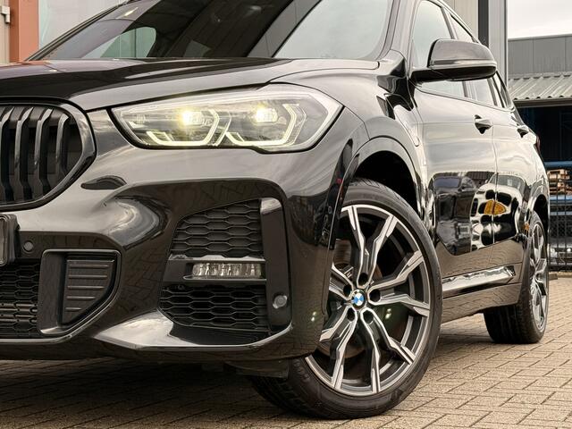 BMW X1 xDrive25e High Executive M-Sport | Led | Afn Trekhaak | Stoelverwarming | DAB | Cruise |