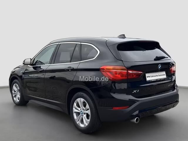 BMW X1 xDrive25e SPORTLINE ** LED, NAVI+, PANORAMA, KEYLESS, CAMERA, SPIEGEL, SPORTST, PRIVACY ** 1e EIG - UNFALLFREI ** ** INFORMEER OOK NAAR ONZE AANTREKKELIJKE FINANCIAL-LEASE TARIEVEN **