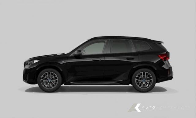BMW X1 25e xDrive M Sport | Panorama | Shadow | Camera | Elek. Trekhaak | Adap. led | Stoelverwarming | 18' inch |
