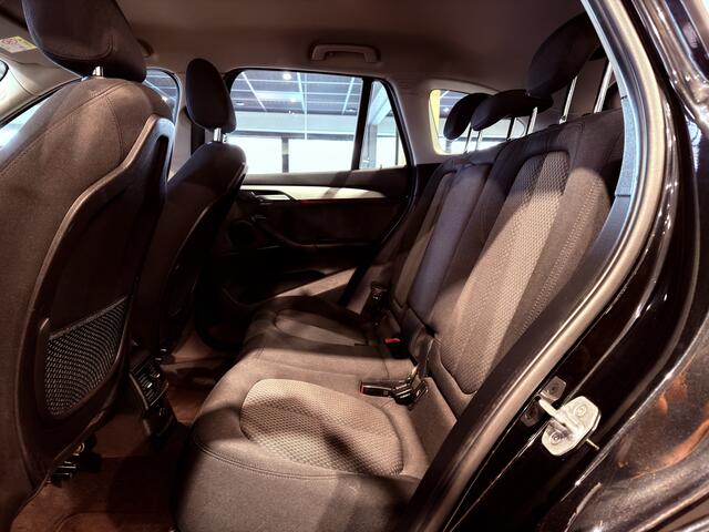 BMW X1 xDrive20i Executive Navigatie | Trekhaak | 4x4 | 192 PK | Cruise control