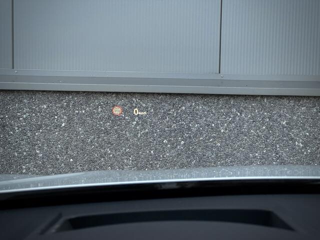 BMW X1 sDrive20i Centennial High Executive Origin. NL | Camera | HUD | Adaptive Cruise | Stoel & Stuurverwarming | Trekhaak afneembaar | Elektrische Lederen Sportstoelen met Memory | Dealer O.H.