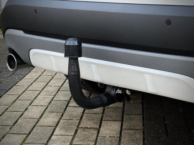 BMW X1 sDrive20i Centennial High Executive Origin. NL | Camera | HUD | Adaptive Cruise | Stoel & Stuurverwarming | Trekhaak afneembaar | Elektrische Lederen Sportstoelen met Memory | Dealer O.H.