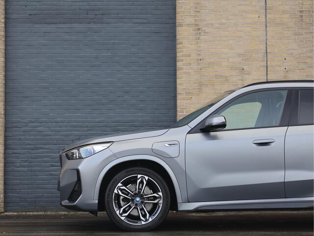 BMW X1 xDrive30e M Sport 326PK | Matte | Individual | ACC | Cam | Driving Assist Plus | BTW |