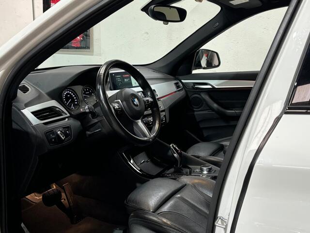 BMW X1 xDrive20i High Executive | M-Sport | Panoramadak | Shadow | Leder | Head-Up | Trekhaak |