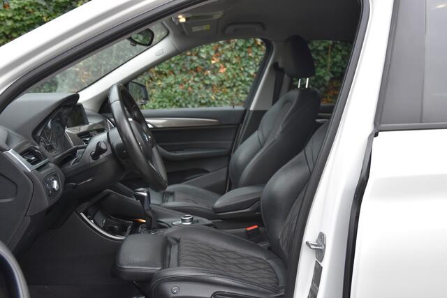 BMW X1 sDrive20i Centennial Executive | TREKHAAK |SPORTSTOELLEN | STOELVERW | CAMERA