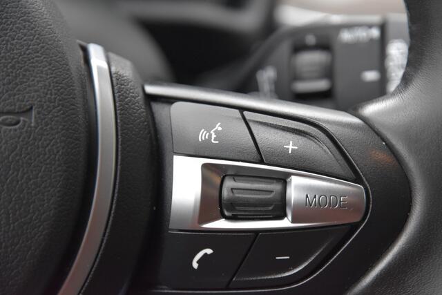 BMW X1 sDrive20i Centennial Executive | TREKHAAK |SPORTSTOELLEN | STOELVERW | CAMERA