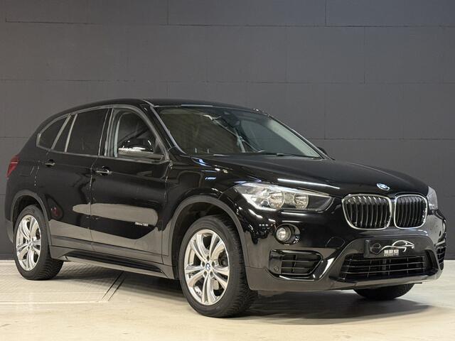 BMW X1 sDrive18i Executive | Leder | Sportstoelen | Stoelverwarming | Navi