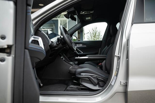 BMW X1 25e xDrive M Sport | Shadow | Driving Ass. | Camera | Adapt. Led | Stoelverwarming | 20' Inch |