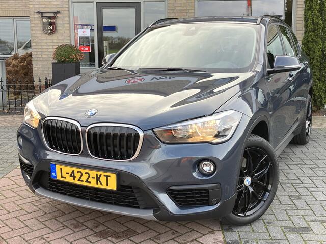 BMW X1 sDrive18i High Executive | Trekhaak | Navi | Stoelverwarming