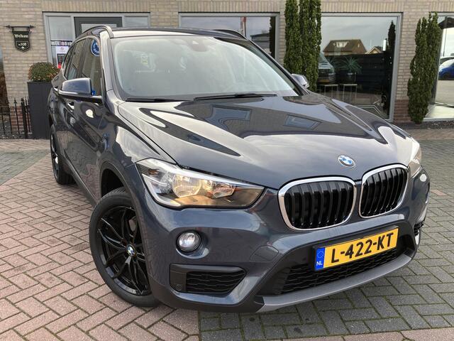 BMW X1 sDrive18i High Executive | Trekhaak | Navi | Stoelverwarming