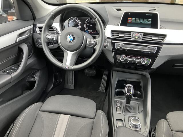 BMW X1 sDrive18i High Executive | Trekhaak | Navi | Stoelverwarming