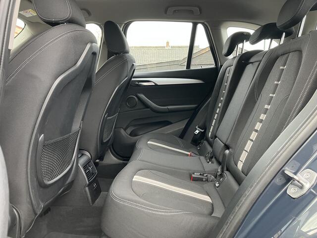 BMW X1 sDrive18i High Executive | Trekhaak | Navi | Stoelverwarming