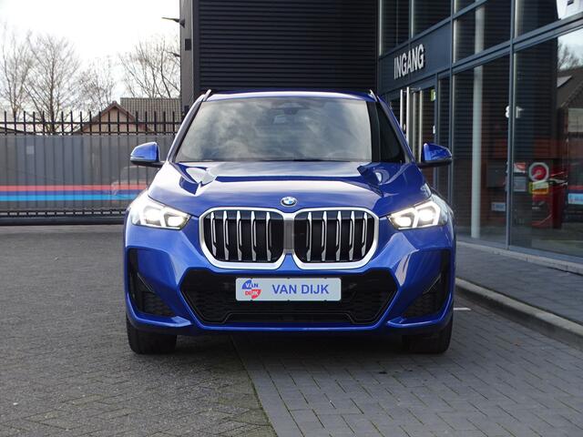 BMW X1 sDrive18i M Sportpakket Premium-Pack Ada.Led Navigatie Camera Keyless-entry 18"LM Velgen