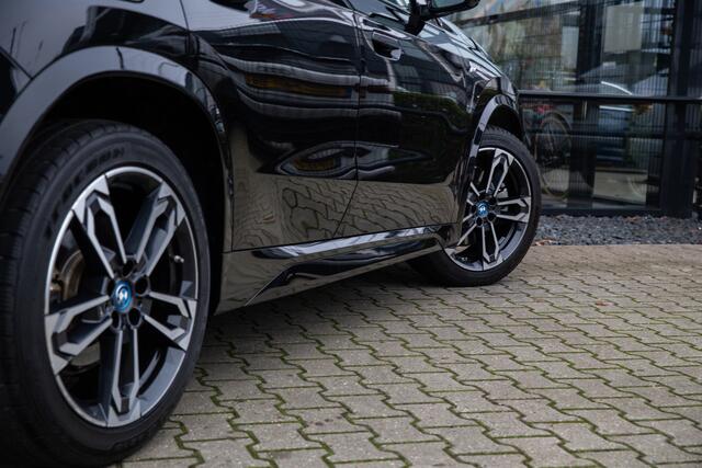 BMW X1 xDrive25e , Panoramadak, 360°camera, Sfeerverlichting,