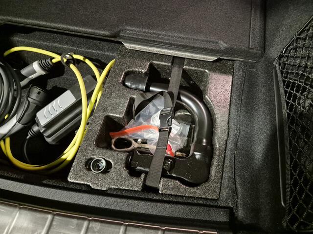 BMW X1 xDrive25e Executive Sportline | Panorama | Trekhaak | Camera | Carplay/Android | 4x4