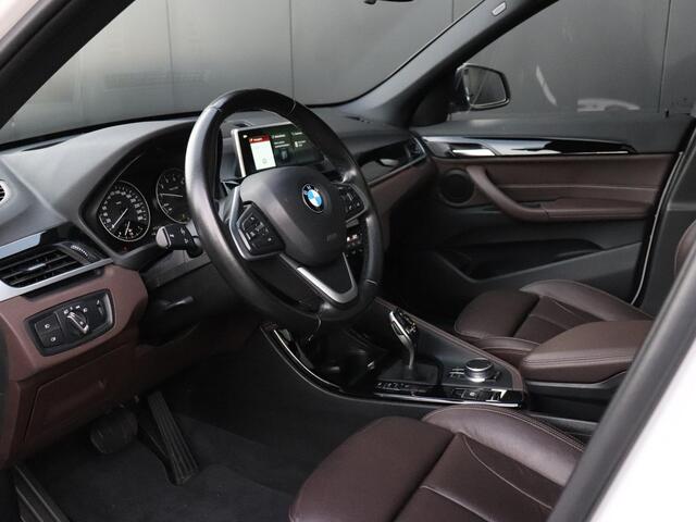 BMW X1 sDrive20i High Executive | LEDER | PANO-DAK | HEAD-UP | PDC | CRUISE | STOELVERW. |