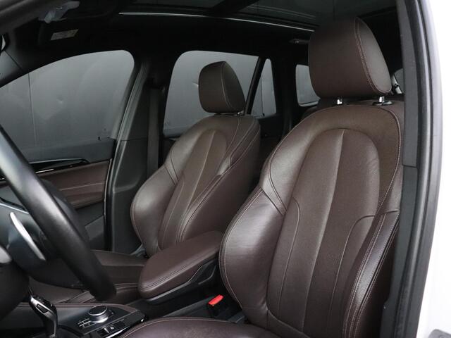 BMW X1 sDrive20i High Executive | LEDER | PANO-DAK | HEAD-UP | PDC | CRUISE | STOELVERW. |