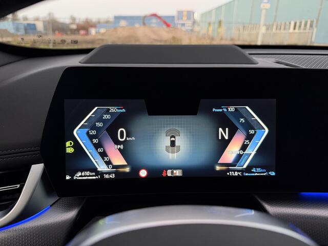 BMW X1 xDrive30e 20 inc l Pano l Zeer luxe l Hybrid