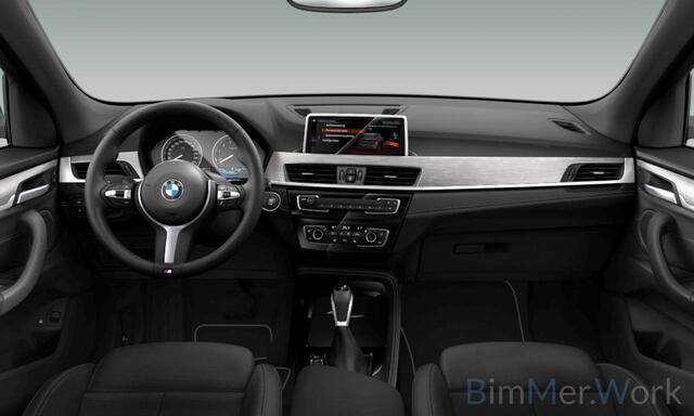 BMW X1 xDrive25e Sportline Black Edition Trekhaak|Camera|Stoelvw|Sportst