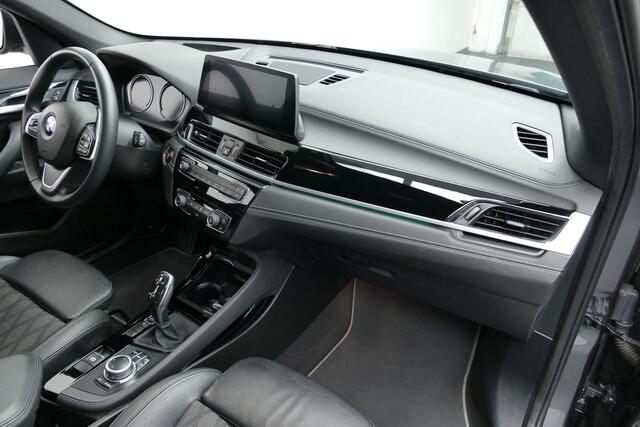BMW X1 sDrive20i 180Pk Business Edition Bj 12-21. Camera, 18"LMV, Led Koplampen, Haak 1800kg