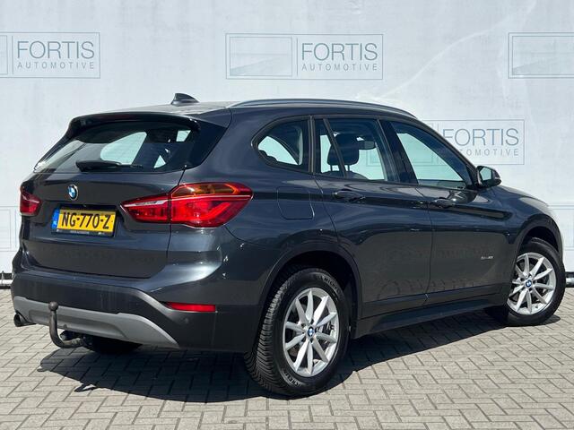 BMW X1 sDrive18i Centennial High Executive NL AUTO | CAMERA | STOELVERW | NAVI | TREKHAAK |