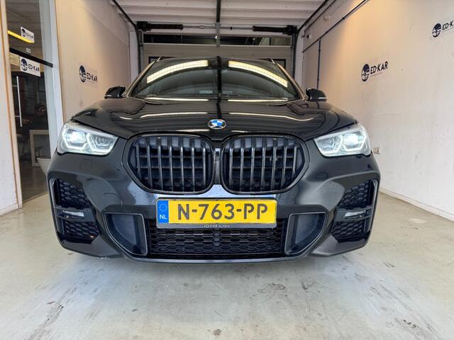 BMW X1 sDrive18i High Executive M-PAKKET LEER ACC LANEASSIST TOP STAAT