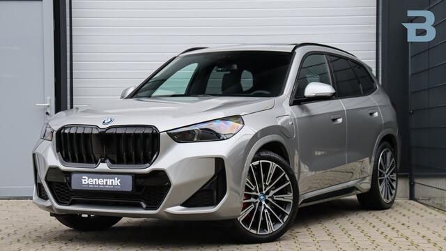 BMW X1 xDrive30e M-Sport Pro | Massage | Harman/Kardon | Panoramadak | Head-up | Trekhaak