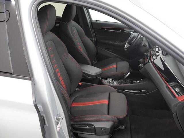 BMW X1 sDrive18i Executive | Sportline | Sportstoelen | Navigatie | Parkeercamera | Stoelverwarming | Climate Control |