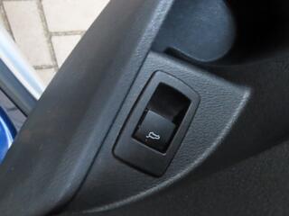 bmw-x1-sdrive20i-orange-edition-ii-