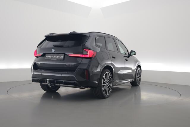 BMW X1 xDrive30e M Sport | Shadow Line | Pano | HUD | 360* Camera+PDC | Stuur+stoelverwarm. | H&K | Elek. Stoelen | Adapt. Cruise | 20''