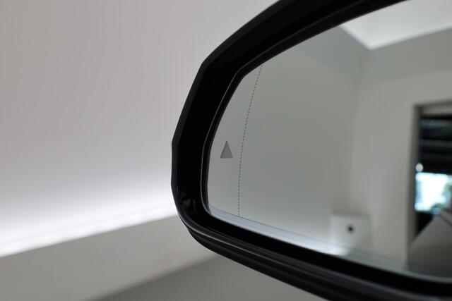 BMW X1 xDrive30e M Sport | Shadow Line | Pano | HUD | 360* Camera+PDC | Stuur+stoelverwarm. | H&K | Elek. Stoelen | Adapt. Cruise | 20''