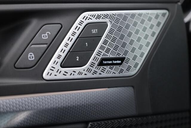 BMW X1 xDrive30e M Sport | Shadow Line | Pano | HUD | 360* Camera+PDC | Stuur+stoelverwarm. | H&K | Elek. Stoelen | Adapt. Cruise | 20''