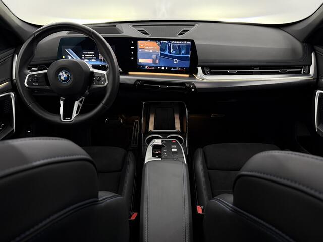BMW X1 xDrive25e M-sport Pano, Driving assistant, 360 Camera, Head-up display, Elektrische achterklep, Cruise control adaptief, Stoelverwarming, 2 jaar garantie