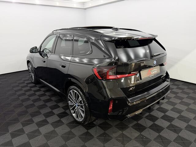 BMW X1 xDrive25e M-sport Pano, Driving assistant, 360 Camera, Head-up display, Elektrische achterklep, Cruise control adaptief, Stoelverwarming, 2 jaar garantie