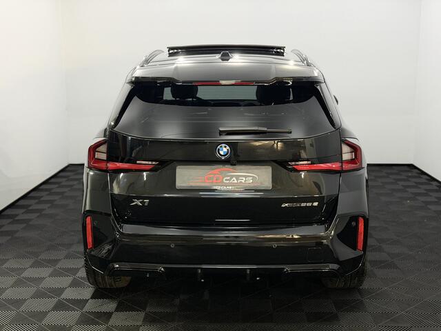 BMW X1 xDrive25e M-sport Pano, Driving assistant, 360 Camera, Head-up display, Elektrische achterklep, Cruise control adaptief, Stoelverwarming, 2 jaar garantie