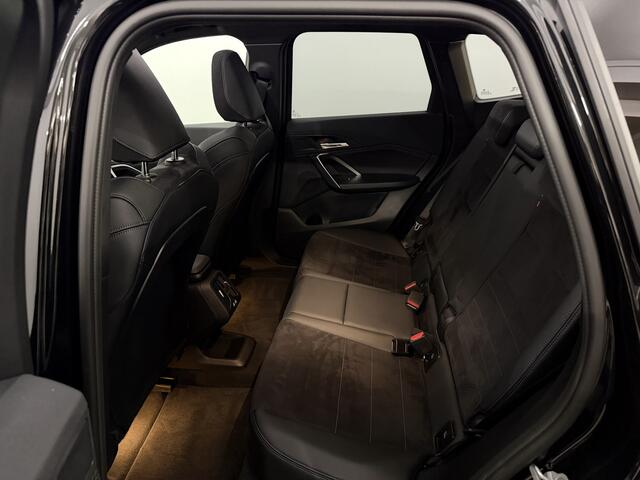 BMW X1 xDrive25e M-sport Pano, Driving assistant, 360 Camera, Head-up display, Elektrische achterklep, Cruise control adaptief, Stoelverwarming, 2 jaar garantie