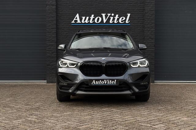 BMW X1 xDrive25e | Elektrische Klep | PDC V + A | LED | Apple Carplay | DAB | 15x op voorraad !